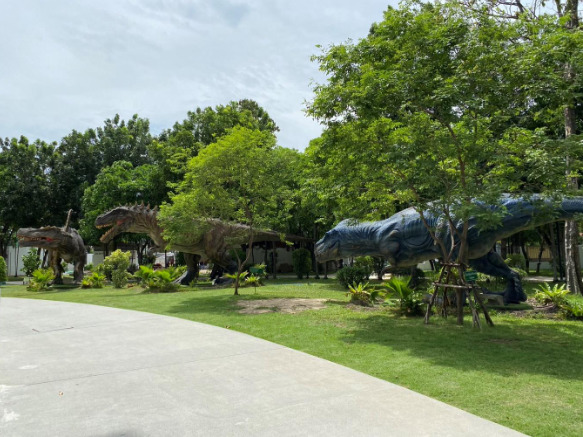 Dinosaurs prakarn bay park