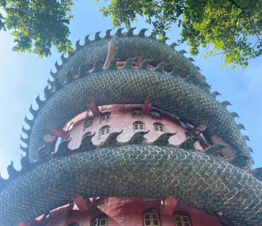 Wat Samphran