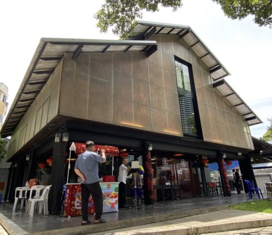 古き良きタラートノイの魅力を体感!博物館で知る街の物語 (Talad Noi Museum)